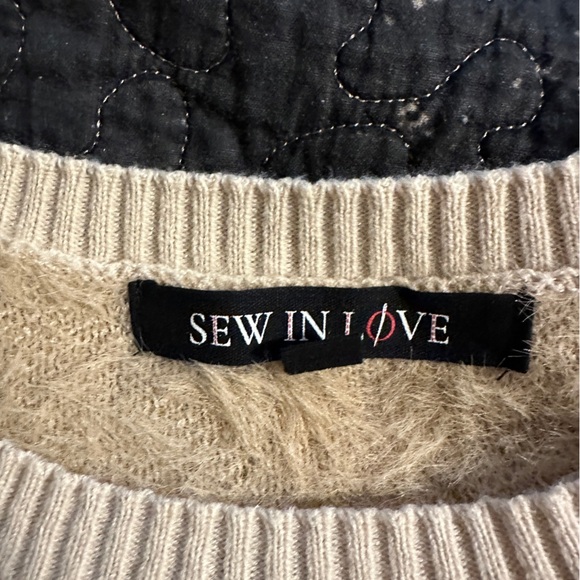 Sew In Love sweater. - Picture 3 of 6